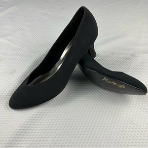 Night life women’s pumps